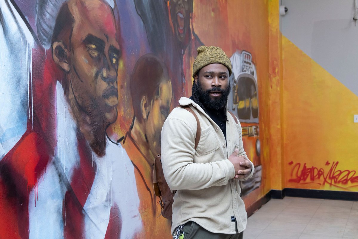 Newark native Malcolm Rolling shared his talents as part of our #VotingPowerExperience pop-up museum. #VotersOfNewark, your vote matters!

Take action this June 6th and commit to vote in the New Jersey primary election: projectreadynj.org/pledge/

#NJPrimary #NJPrimaries #Vote #GOTV