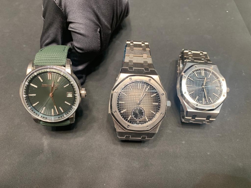 pproAP's tweet photo. Hi 👋 AP fans, Saw some hard to find pieces when I went to the boutique to
https://t.co/NSlWIAHlT7 https://t.co/NMIv76BXzH