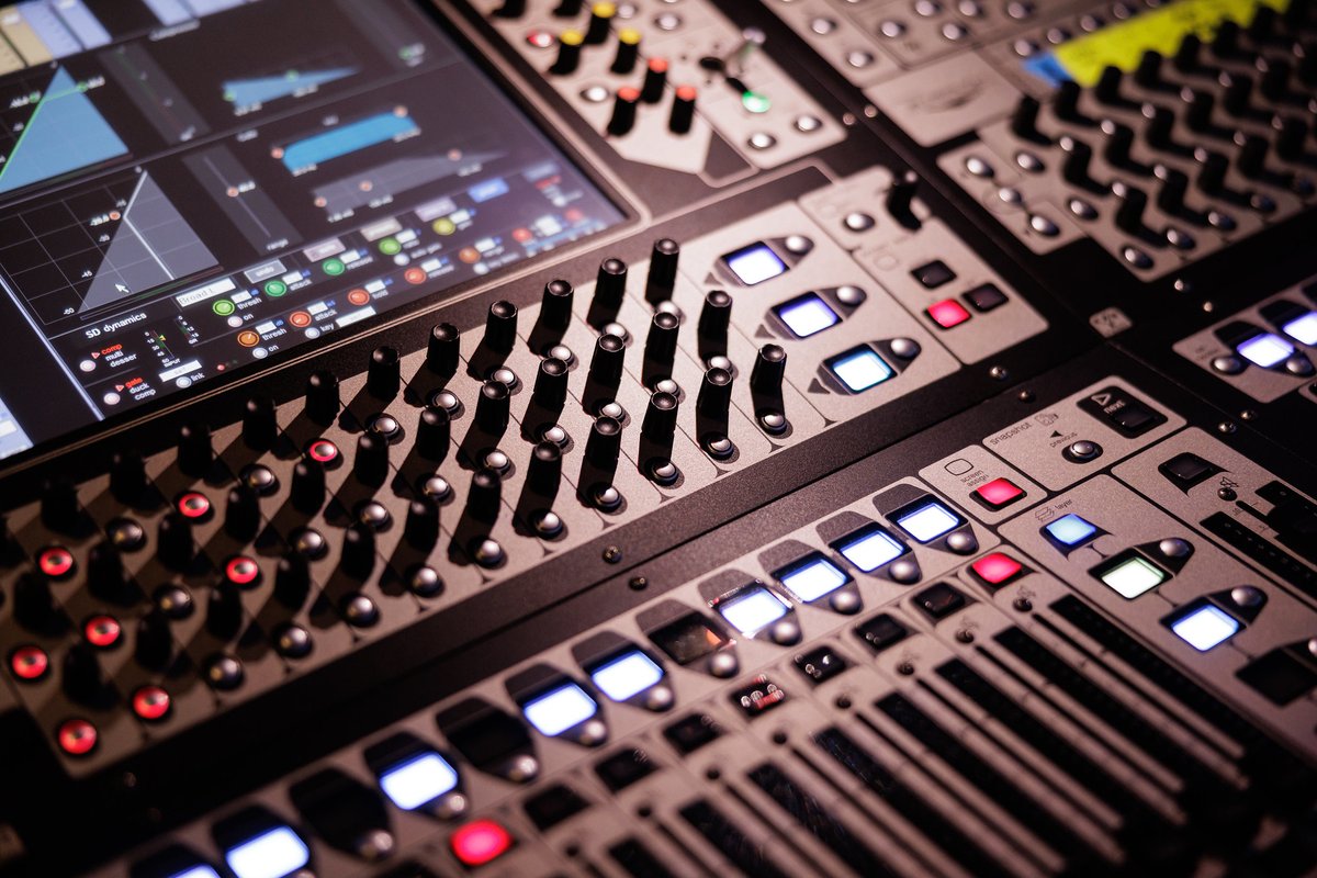 #OPENCALL: The Anton Bruckner University is organizing an artists’ meeting to allow for an
informal, hands-on, in-person exchange of ideas of artistic researchers working on relevant projects.
📅 Deadline: June 4, 2023
👉 More info: ars.electronica.art/news/files/202…