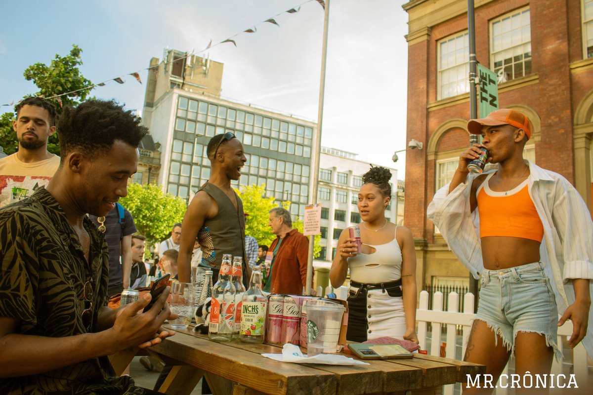 Good Times 🌆🍖🥤 
#Trending #photographer #photooftheday #eventphotography #commercialphotography #leedsjazzfestival #welcometoleeds