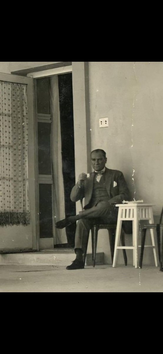 En büyük savaş cahilliğe karşı yapılan savaştır.