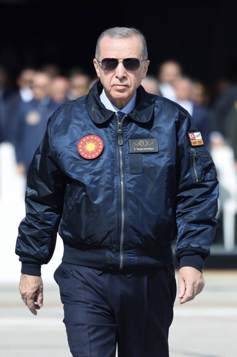 bint_khlfan's tweet photo. #اردوغان رئيساً لتركيا لفترة رئاسية جديدة حتى 2028، نبارك للجمهورية التركية حكومة وشعبًا.. https://t.co/G4xNTv4JkA