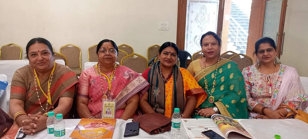 MDeorani's tweet photo. आज वैश्य महासंघ का परिचय सम्मेलन।
@bjpdehradun @BJP4UK @BJP4India https://t.co/L6arFlYQvY