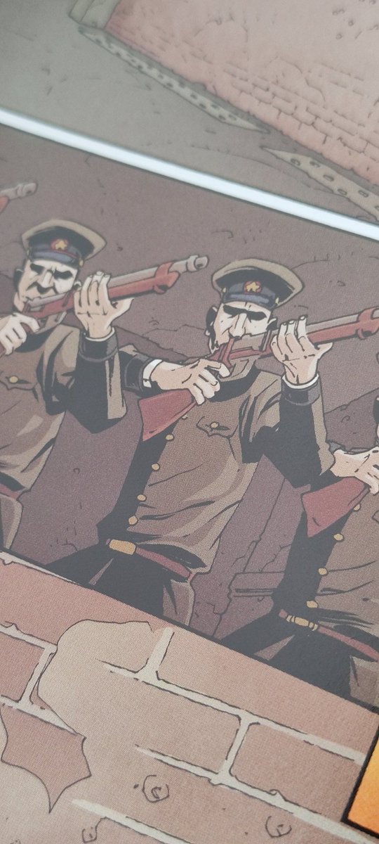 Fantástica novela gráfica que recrea con efectividad, y con ese realismo tan profundo como caricaturesco que solo puede dar el cómic, la atmósfera grisácea y siniestra que rodeó al Kremlin al final del reinado de Stalin
<a href="/NormaEditorial/">Norma Editorial</a>

➡️ Consíguelo en amzn.to/42dzvKL ⬅️