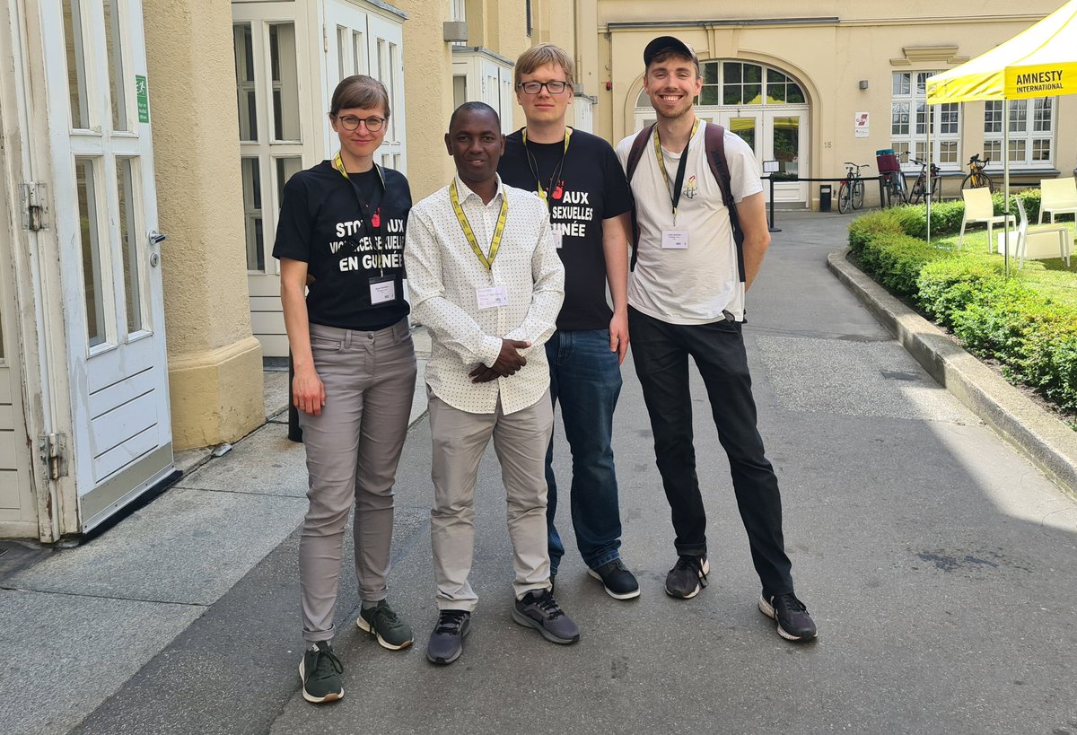 DeAmnesty's tweet photo. Merci beaucoup à Souleymane Sow d'@AmnestyGuinee pour cette semaine pleine d'échanges très enrichissants sur les #droitshumains en #Guinée et les possibilités de coopération avec @amnesty_de ! Bon retour et à très bientôt ! #OneAmnesty https://t.co/2WbFkmFcY4