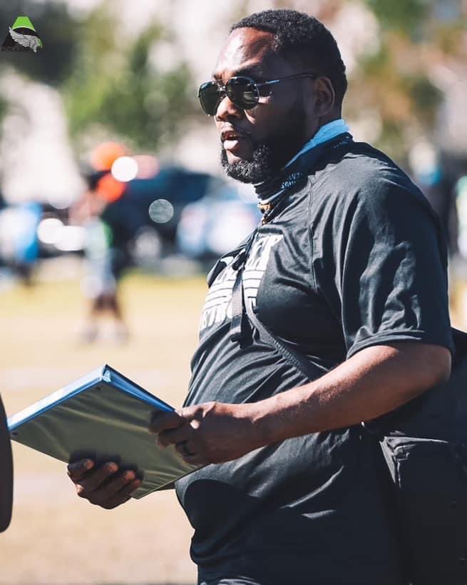 HW__Football's tweet photo. Hey yo pioneers !!!
Help us say Happy Birthday to our Head Coach Rod Oden @CoachRodOden https://t.co/z3WVWo4WO7