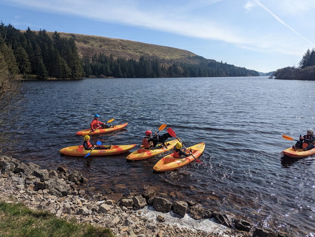 Kayaking is a fantastic way to explore the rivers, lakes and streams while also having great fun and keeping fit. Join with Parkwood Outdoors Dolygaer to enjoy the waters in the Pontsticill Reservoir today through the website dolygaeroutdoor.co.uk/activities/kay… or call us on 01685 848 309