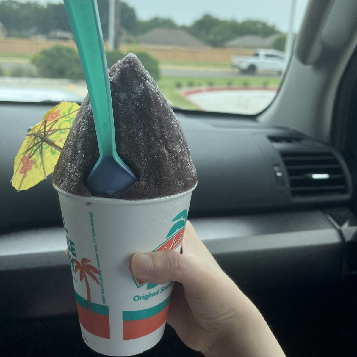 Radiation Therapy is causing me irritation in my mouth and throat. So I’m having a sno treat from @bahamabucks, thanks to my dad! #IndieAuthor #LymphomaSurvivor #RadiationTherapy #BahamaBucks #Grape #SnowCone