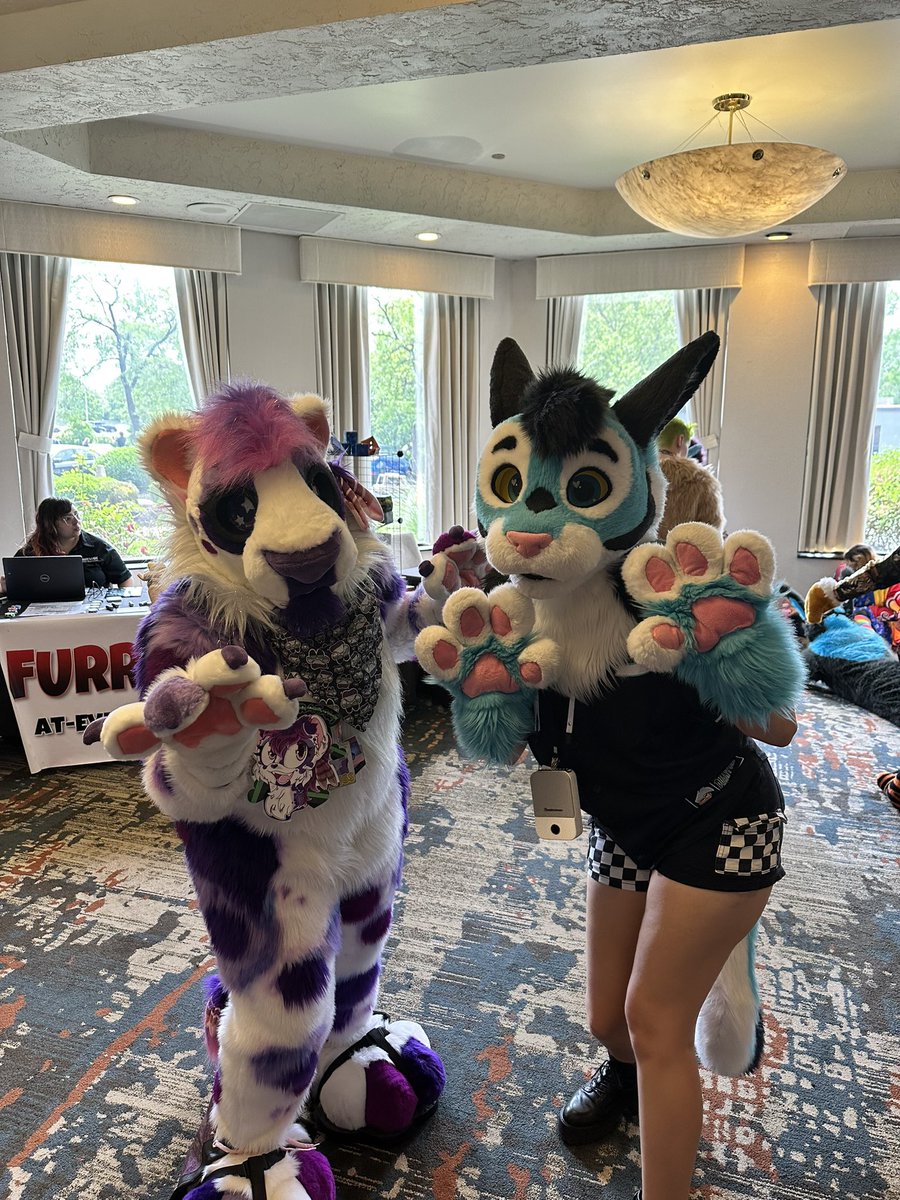 Got a photo with @MuraTheKia !!! :3 having an amazing time at #anthrohio