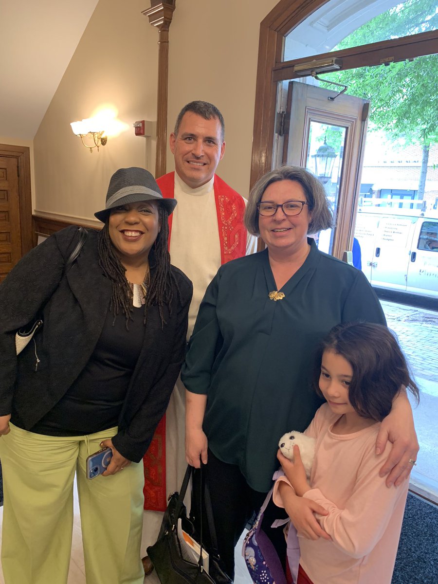 ALIVE4AlexVA's tweet photo. Thank you to Pastor Thomas James, ALIVE! House Committee Co-chair Kim Young and everyone at @WashingtonStUMC for hosting ALIVE!’s Executive Director, Jenn Ayers, this morning. As a member congregation Washington St UMC supports the community with 3 weekly open table breakfasts https://t.co/I2J2pNOyOy