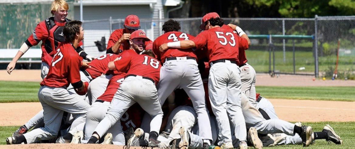 At 211°, water is hot. At 212°, it boils. Boiling water creates steam. Steam can power a train &amp; move hundreds of thousands of tons of materials across the country. 

The 1°,  that 1 small step, makes THE difference. If you get just 1° BETTER each day, that equates to a