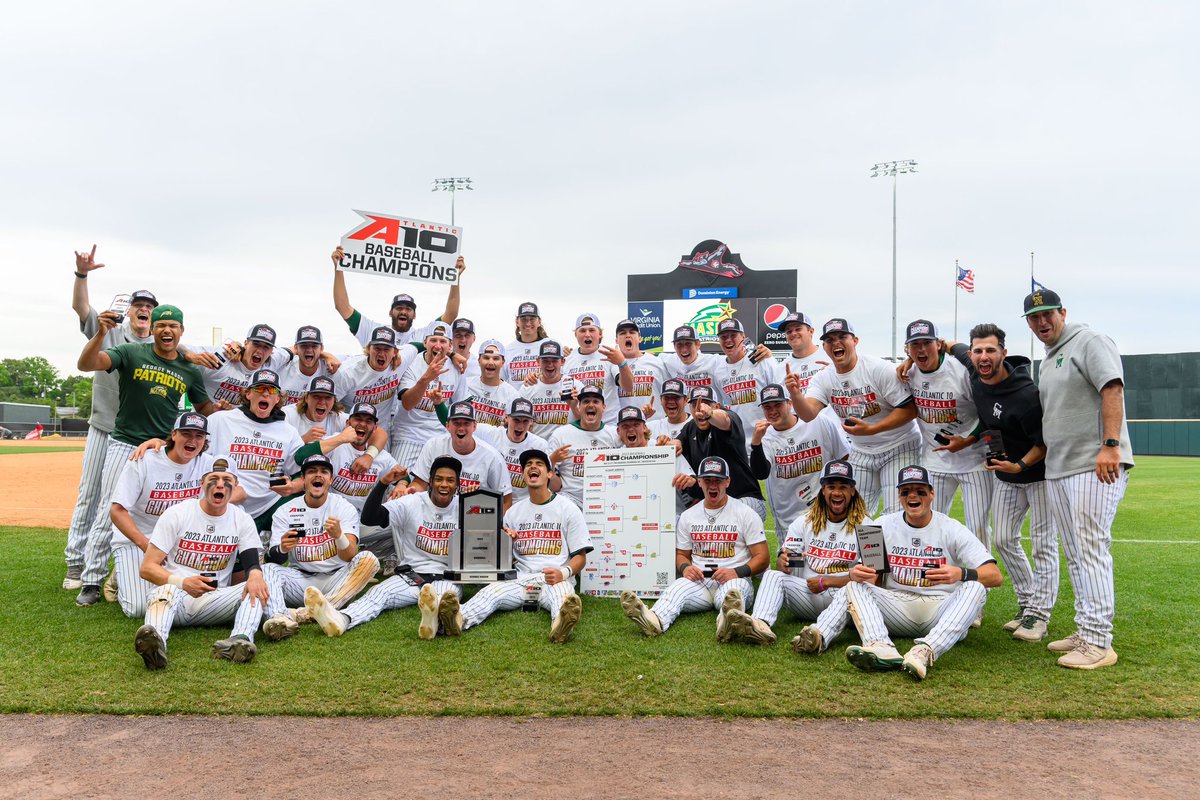 MasonBaseball's tweet photo. 𝙂𝙤𝙤𝙙 𝙢𝙤𝙧𝙣𝙞𝙣𝙜 ✌️🏆

#GoPats🔰 https://t.co/mdHWJtz0H7