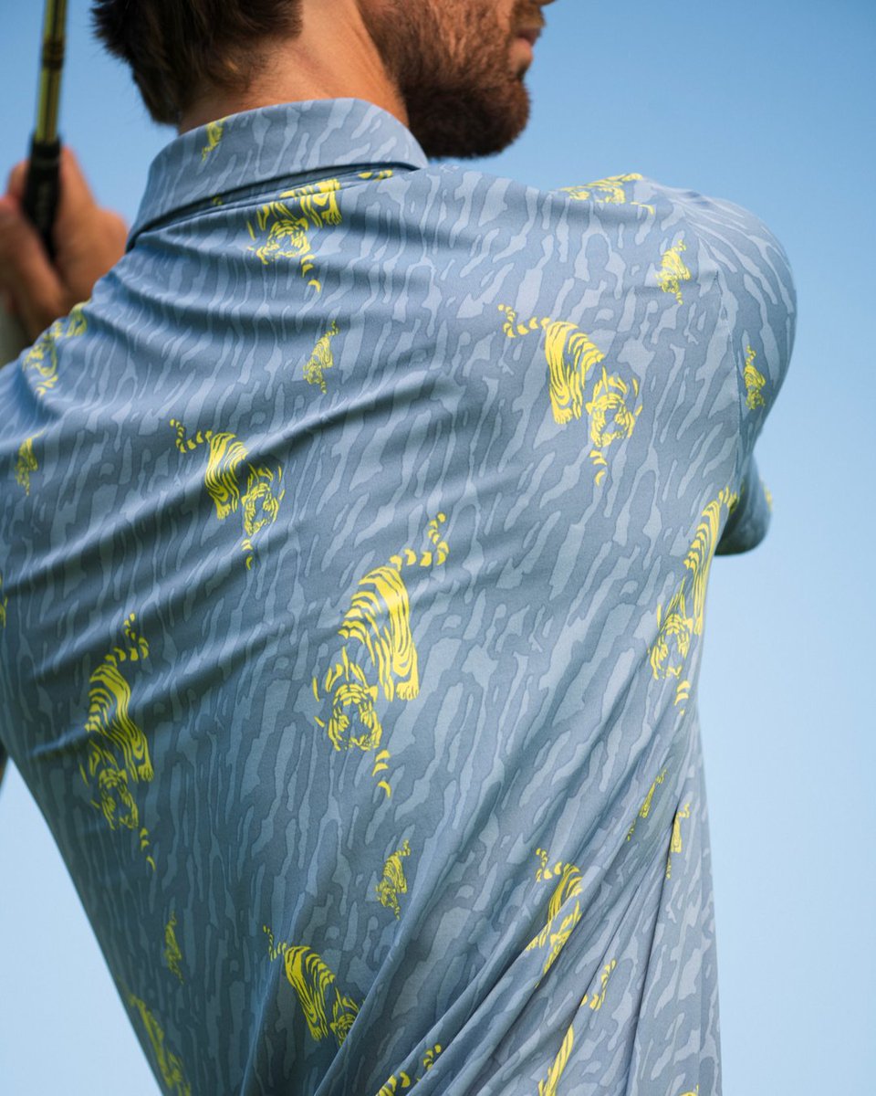 Dare to be fierce, sport our hand-drawn tiger print as a symbol of strength.

SS23' IS HERE | SHOP NOW 

#chervo #chervousa  #activesport #activewear #outerwear  #golfwear #madeinitaly #italianstyle #sportswear #golffashion #performancetechnology #golfwear #mensgolf