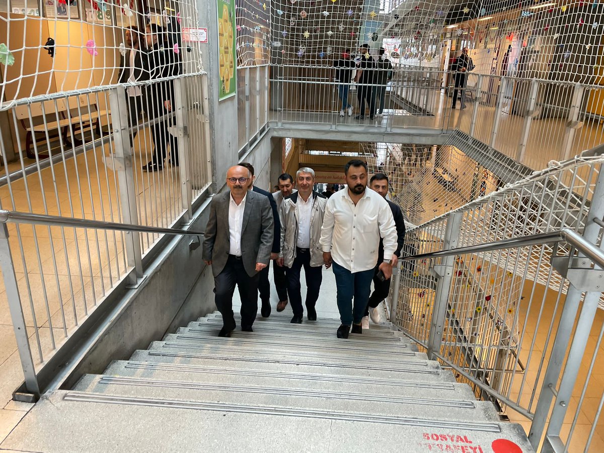 📍 Bayrampaşa 

Cevatpaşa Ortaokulu ve Şehit Büyükelçi İsmail Erez Mesleki ve Teknik Anadolu Lisesinde görevli arkadaşlarımızı ziyaret ederek kendilerine kolaylıklar diledik.

<a href="/61Vadonlu/">mustafauzunkaya</a>