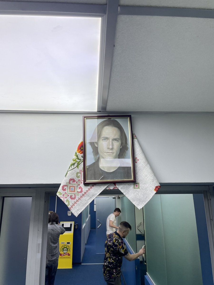 tommy434ko's tweet photo. @matthewmercer portrait in my local dnd club in Kyiv, Ukraine #DnD #CriticalRole https://t.co/5qS1pMXKQt