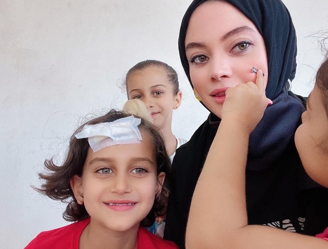البلوجر التركية هرمان نيري تشارك تصويتها لاردوغان مع ملاحظة " الأيتام السوريين تاج على رأسنا"