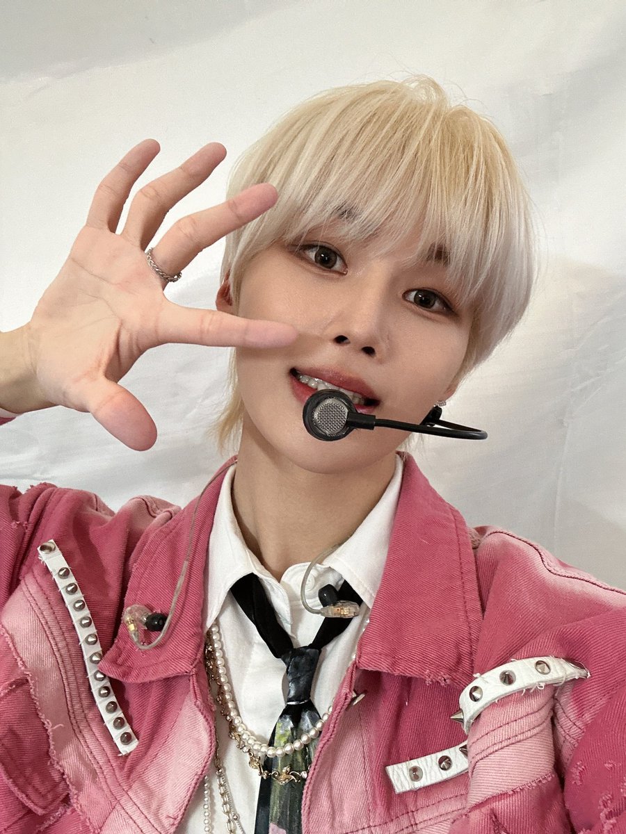 NINE_i_Firstone's tweet image. [#민준]

🩷🩷🩷
드림콘서트 드림루키입니달라

#NINEi #나인아이