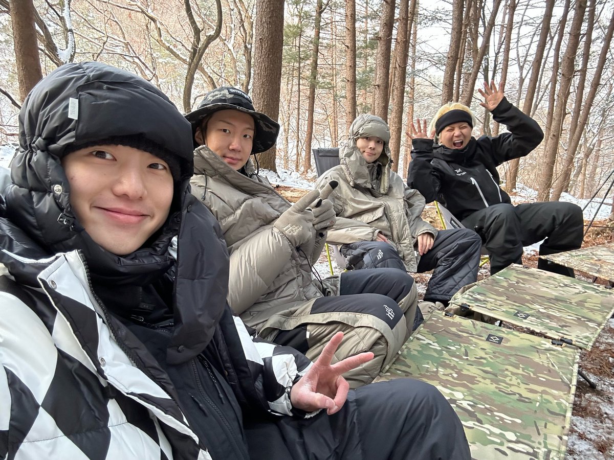CROSSWINNER04's tweet photo. 유난히 위너가 보고싶은 밤
모두 윈나잇~🌠 https://t.co/RLU1pkDOhT