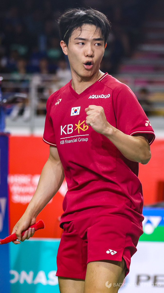 BadmintonTalk's tweet image. Wallpapers for your #LockScreen featuring Kang Min Hyuk. Which one is your favourite?

#BadmintalkPhoto #PMM2023 #MalaysiaMasters2023