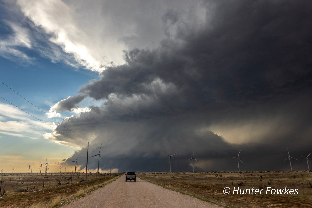 StrmchsrHunterF's tweet photo. @WxZachary @wx_Frankie blasting into an incredible supercell yesterday. Near, House, NM. #nmwx https://t.co/ce82ggYPdg