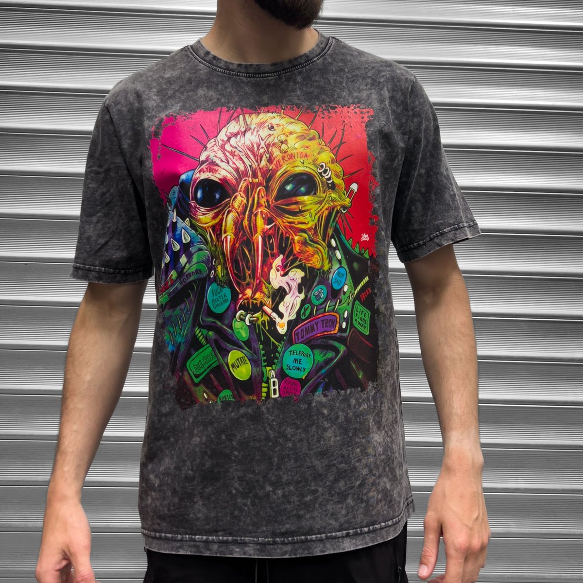 digitalpuk's tweet photo. 80s movie tee's for your Sunday selection! #aliens #xenomorph #weylandyutani #lv426 #sualco #powerloader #thefly#horror #axelfoley #beverleyhillscop #mumfordphys #80smovies https://t.co/1SFPouB7eM https://t.co/GfkQt099gb