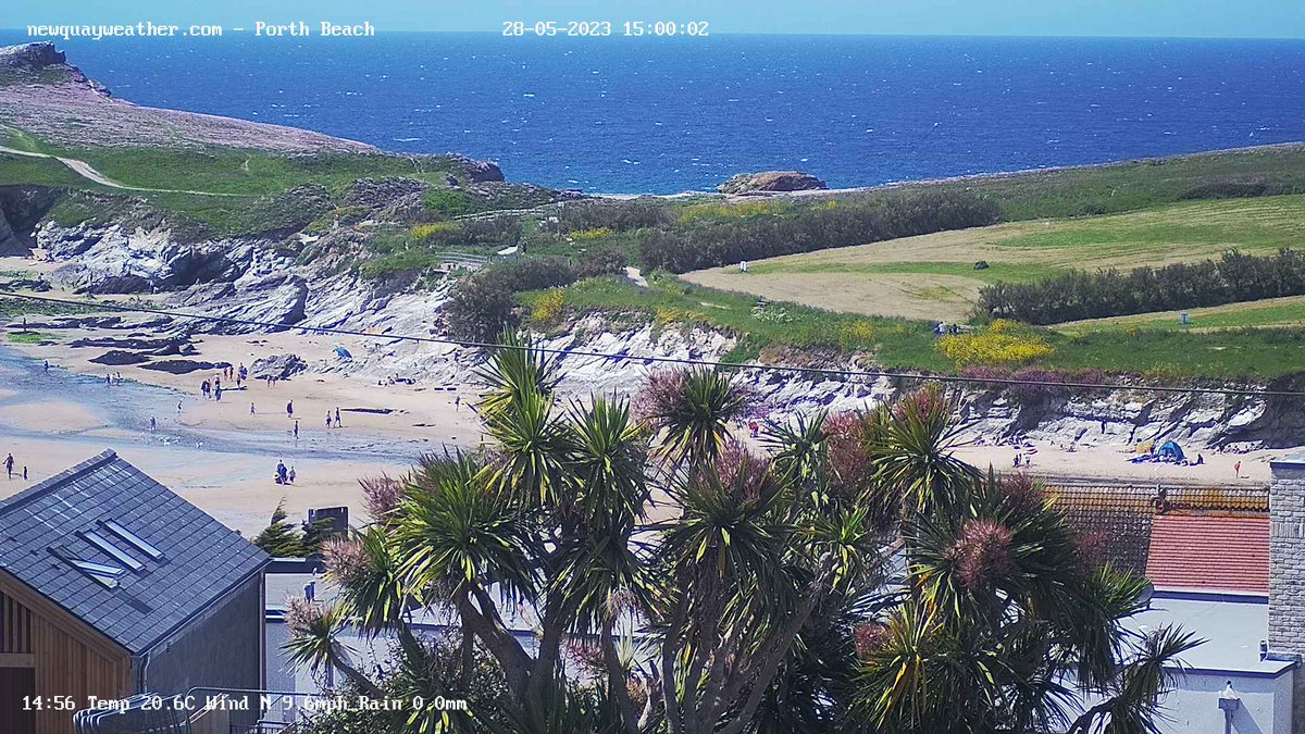 Porth Beach Webcam - Uploaded every 2 hours between 07:00 and 23:00