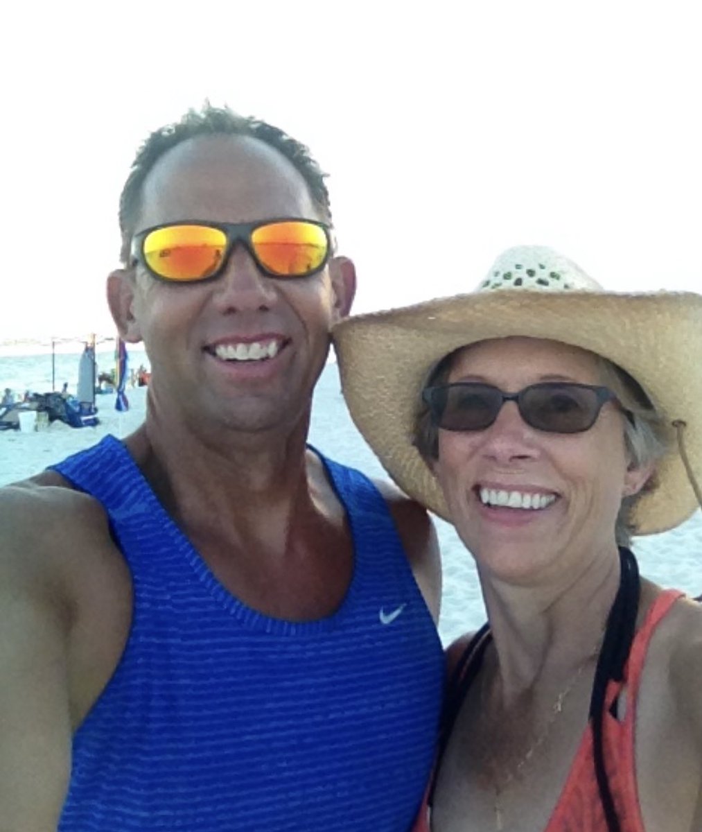 alan_agibson's tweet photo. 🎉Happy Anniversary, dear! Year 41 and we’re still havin’ fun! Living a blessed life with you as my wife! I love you! ❤️ https://t.co/tFG4kNuwJP