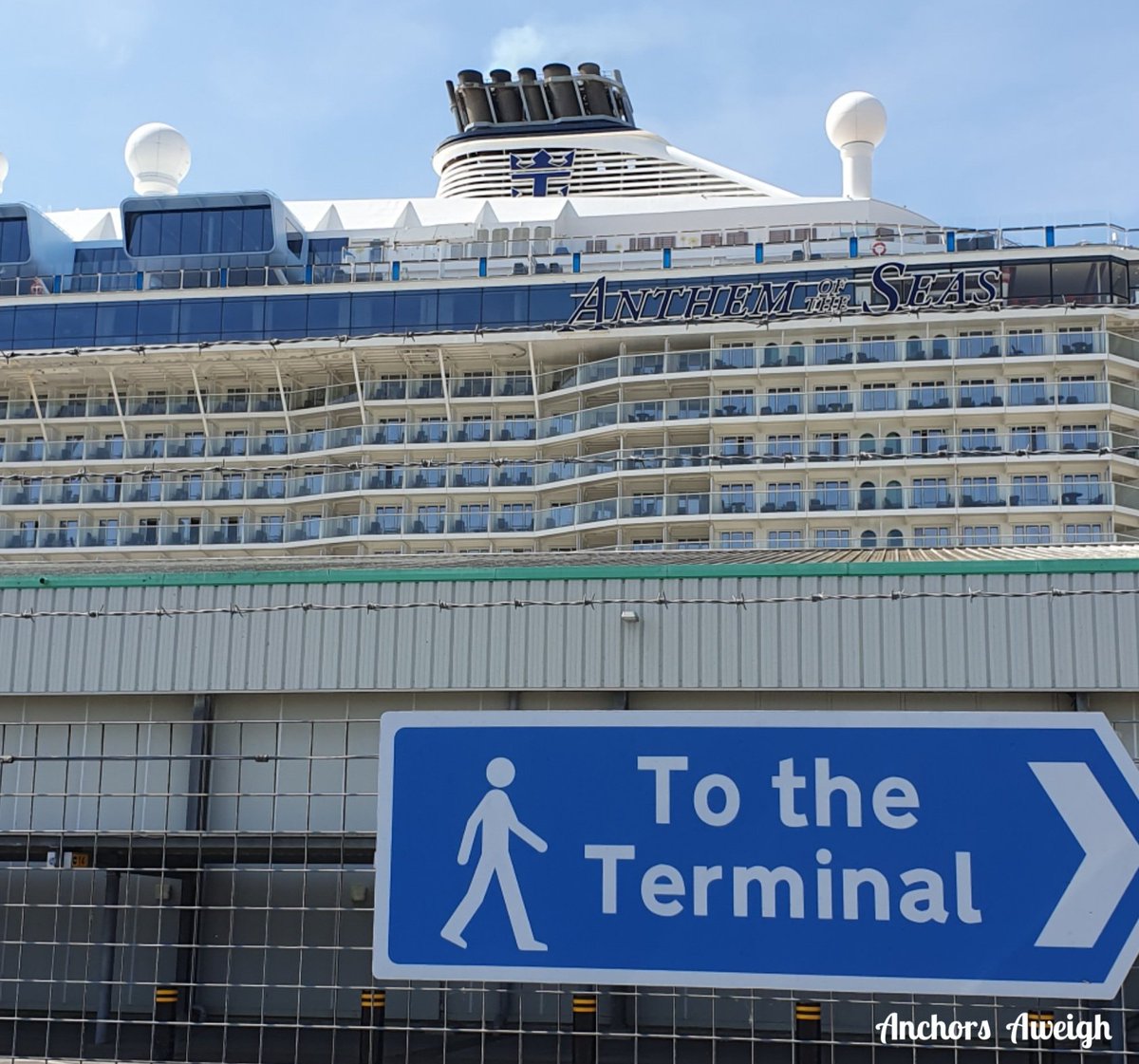 First glimpse of Anthem of the Seas this year! @RoyalCaribbean @MyRoyalUK @RoyalCaribPR @theRCLblog #comeseek #anthemoftheseas #anthem #cruises #cruiseship @ABPSouthampton #southampton #travelideas #travel #holiday #travelblogger #anchorsaweigh