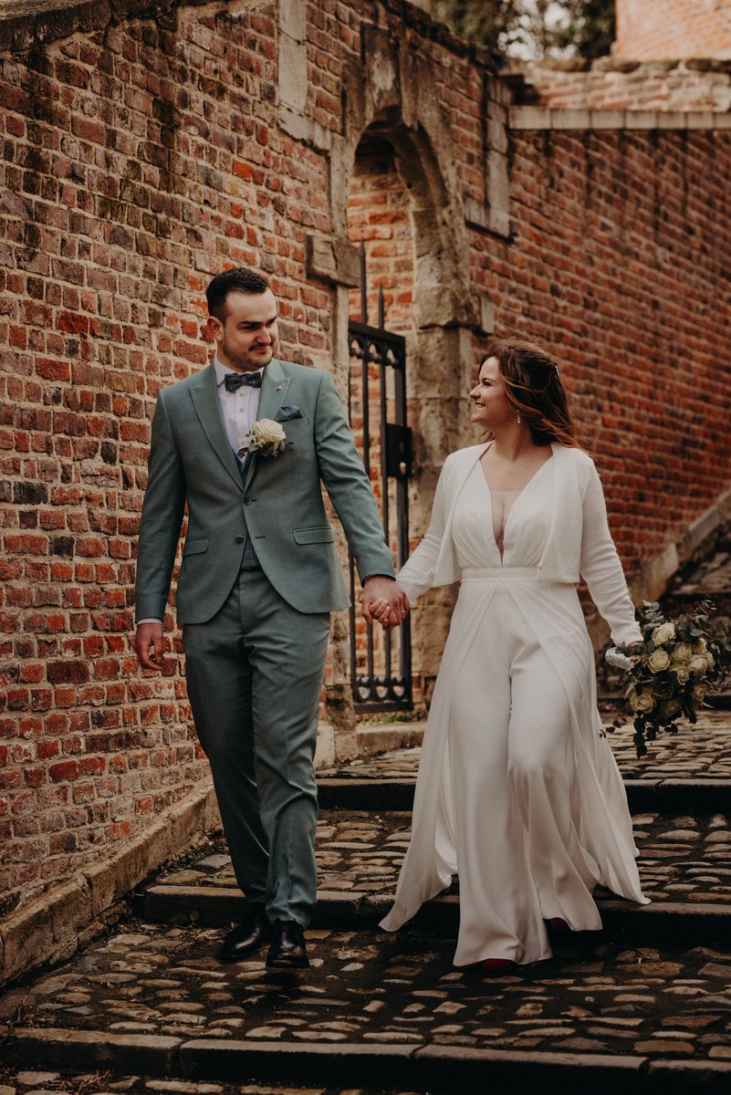 Martvg_'s tweet photo. We look fucking amazing
•
•
•
•
•
#wedding #weddingpics #bride #groom #bridesdress #rainonyourweddingday https://t.co/KByjH3bpgI