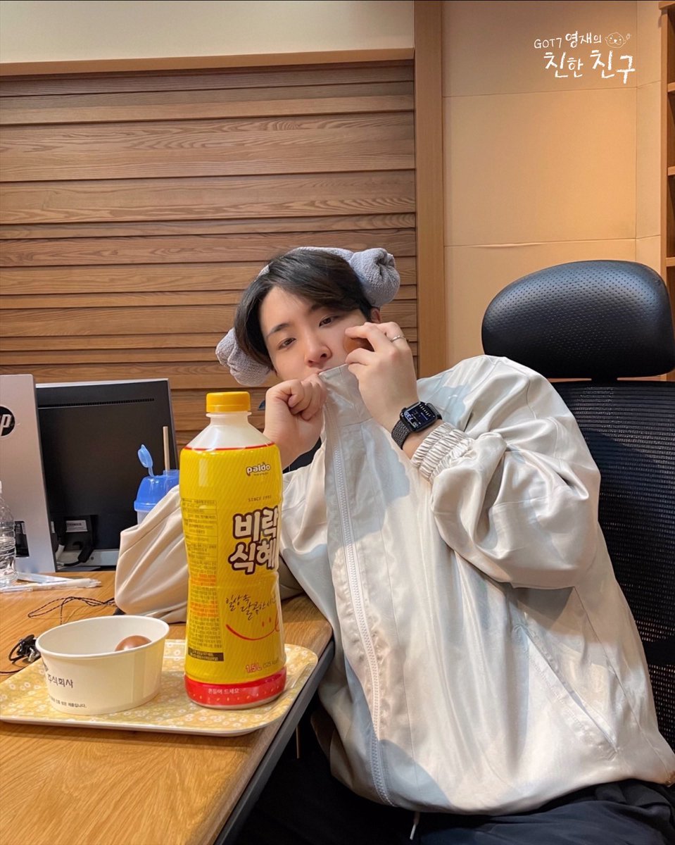 mbcbf_ever's tweet photo. 🦦친친🦦

불가마 #양머리 찰떡소화
#코코아빠 우리 달디 🌙

#MBC #RADIO #GOT7영재의친한친구 #친한친구 #친친 #달친친 #달디 #GOT7 #갓세븐 #영재 #YOUNGJAE https://t.co/qHj21vr213