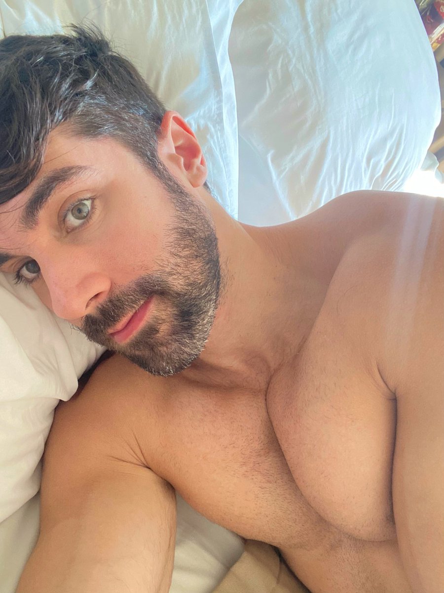 Bom dia!! Acordaram tbm ?! Bom domingo!!🙏🏻