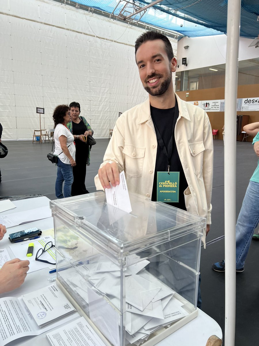aniolc's tweet photo. 📩 Un vot més pel @josepramonmut i @ERC_Cervello. Molta força i endavant! #MutAlcalde #LaForçaDelJovent https://t.co/lxASLZUgFs