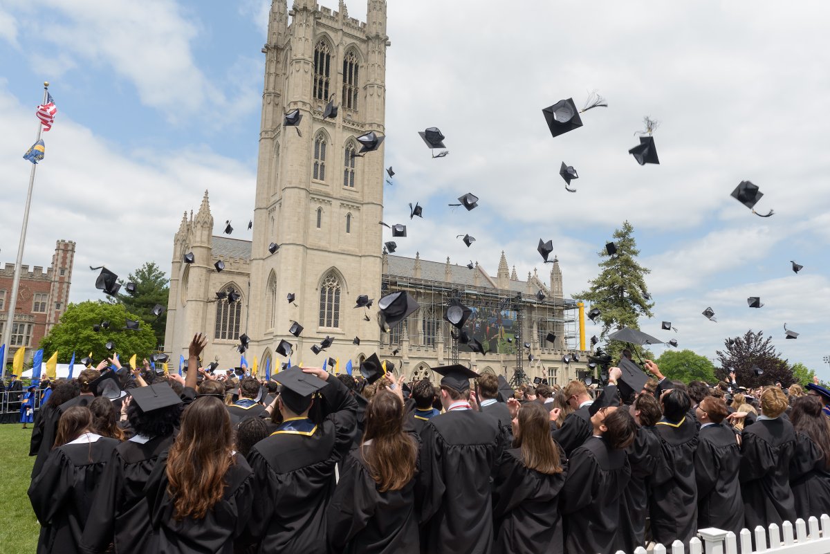 One week later and we're still feeling so #TrinProud! 🎓

📸 View the #TrinGrad album here: bit.ly/TrinGrad2023Ph…

#TogetherWeTrin 💙💛 #TrinColl2023