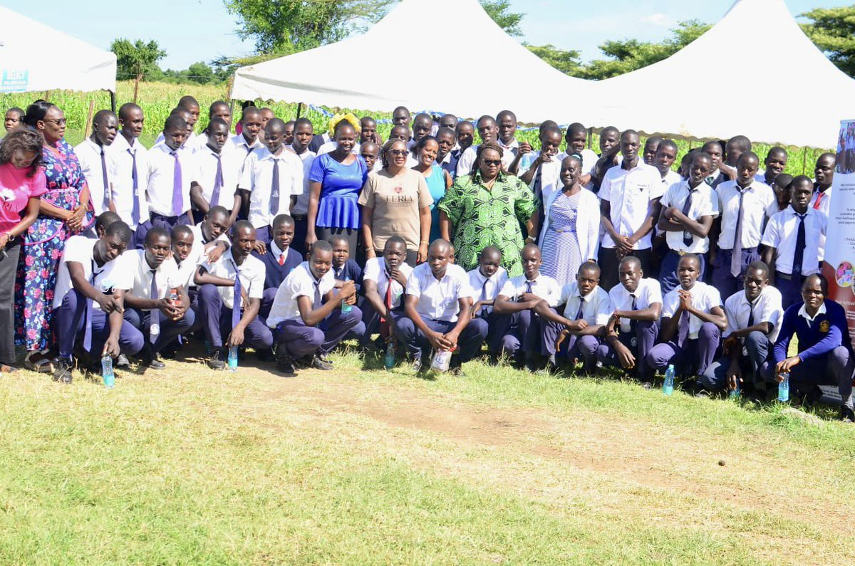 OAmollo's tweet photo. Thank You Min Rarieda @Linet Amollo For Hosting The Menstrual Hygiene Day At Rageng’ni Girls. Over 600 Students From Rageng’ni, Achieng’ Oneko &amp; Kandaria, Were Gifted Pads, Boxers, etc courtesy of My Wife Linet’s CBO TERRIA. Rageng’ni Girls Also Received 1M From CDF For Dom Dev’t https://t.co/w4gj6EmMzW