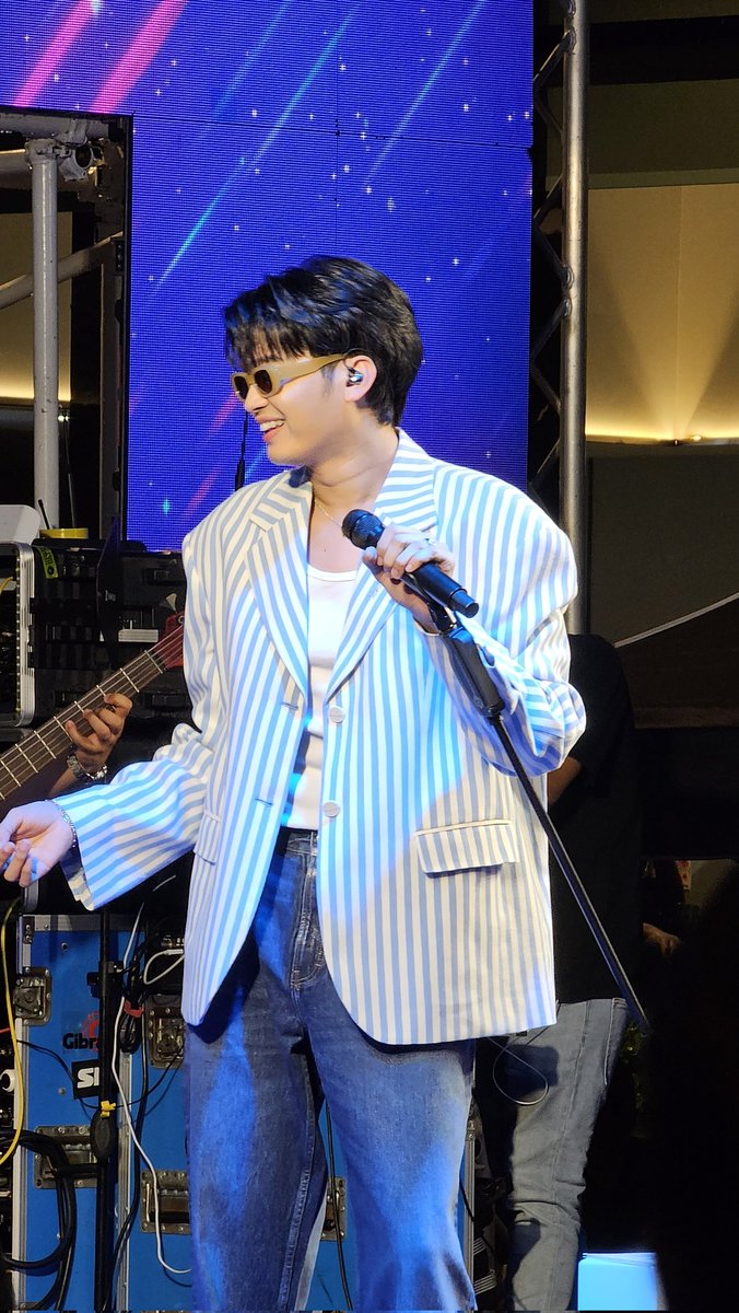 khwanchanok_A's tweet image. แค่เพียงรอยยิ้มเล็กๆ : ))
28.05.2023 | Ideo Charan70

#AnandaUrbanCaravan 
#AnandaDevelopment 
#IdeoCharan70xNONTTANONT
#NONTTANONT
#นนท์ธนนท์