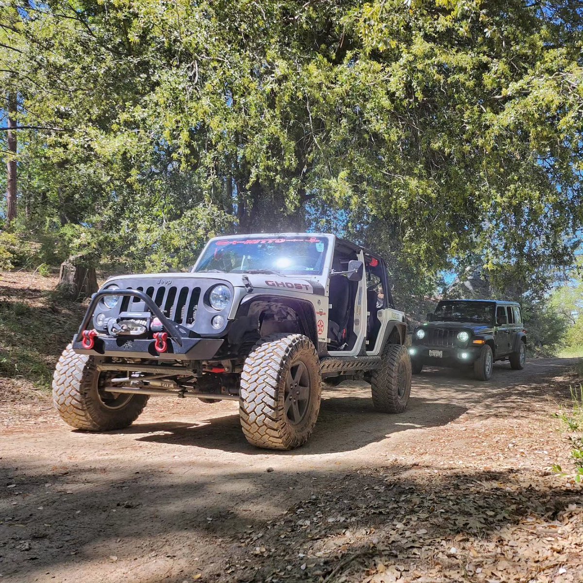 Camping & Mellow rides through Idyllwild with family & great friends!

#Jeep #Jeepers #JeepWave #JeepLife #NittoTires #OffRoad #Adventures

_OIIIIIIIO_
@Jeep | @THEJeepMafia | @NittoTire | @onXmaps | @2fingeredsocie1