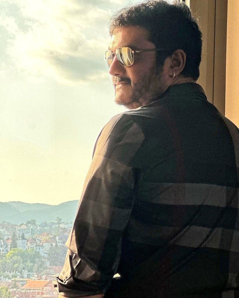 Arshad_RTF's tweet photo. Our #supreme #ChotaBoss @srinu10477 Annaya new stylish pic ❤️
#TigerNageswaraRao #TigerNageshwarao #TNR #TnrFirstLook https://t.co/3dGxhe5Ekj