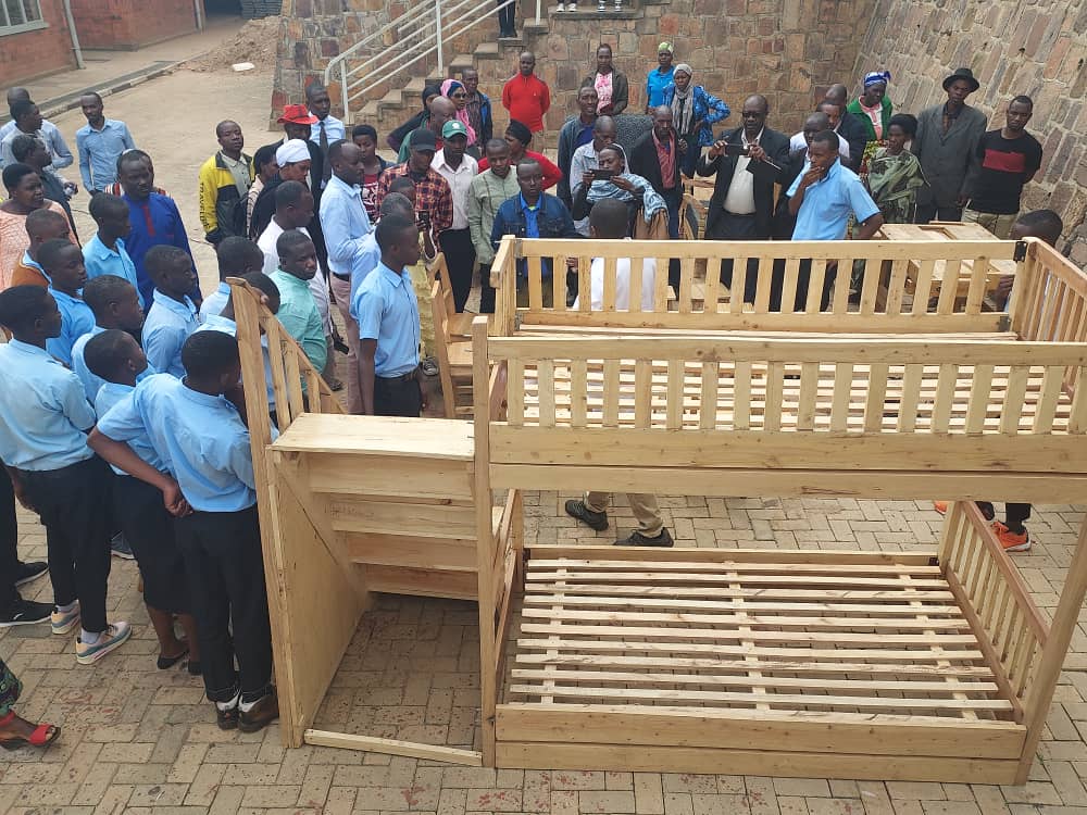 tvet_school's tweet photo. Today in KINIHIRA TSS, trainees showcased their practical skills during  Open Day event. KINIHIRA TSS has been accredited five trades. KINHIRA TSS would like to thank the presence of stakeholders and Parents. We thank also #AFD, #RP,#AFTER,#RTB,#Rulindodistrict for the support. https://t.co/wqb2bIwUmU