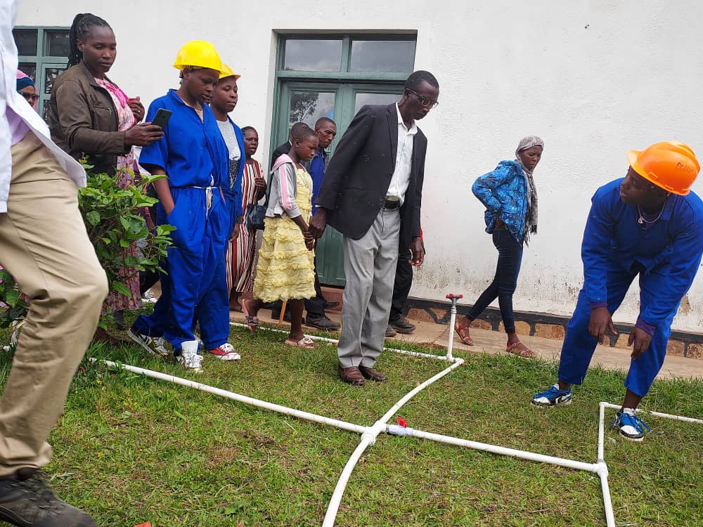 Today in KINIHIRA TSS, trainees showcased their practical skills during  Open Day event. KINIHIRA TSS has been accredited five trades. KINHIRA TSS would like to thank the presence of stakeholders and Parents. We thank also #AFD, #RP,#AFTER,#RTB,#Rulindodistrict for the support.