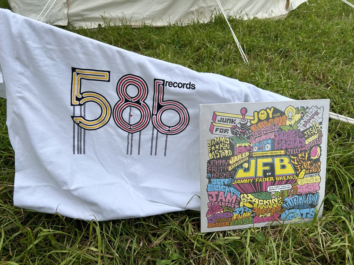 Mark Rae (@marktrae) on Twitter photo Hot gifts <a href="/shindigfestival/">Shindig Festival</a> <a href="/586/">586さん.x/文フリ大阪「く-75」</a>.@djwoodymusic <a href="/jfbscratch/">jfb</a> . Cutting & Scratching on the two one two . 😀🎼. See you in the Dig Inn tent at midnight tonight. Hot gifts <a href="/shindigfestival/">Shindig Festival</a> <a href="/586/">586さん.x/文フリ大阪「く-75」</a>.@djwoodymusic <a href="/jfbscratch/">jfb</a> . Cutting & Scratching on the two one two . 😀🎼. See you in the Dig Inn tent at midnight tonight.