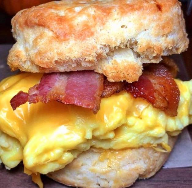 Bacon 🥓 Egg and Cheese 🧀 Biscuit 
homecookingvsfastfood.com
#cooking #foodie