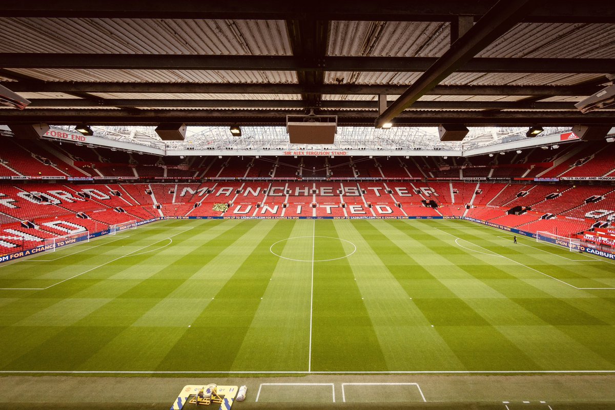 Old Trafford, maç saatini bekliyor! 👀😍