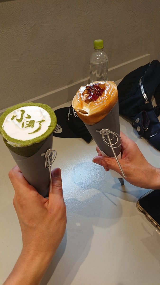 Coko_Chappy's tweet image. 鎌倉小町通りの抹茶ティラミス！うまうまだった😋
抹茶ブリュレもうまそうだったな…
隣の蜜芋は甘々だったらしい🙄