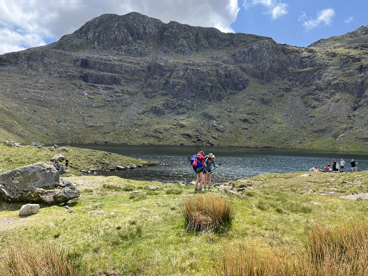 One of life’s good days!
Two Peaks for Eve - 19m, 6,500ft ascent, Helvellyn, Scafell Pike👍
Incredible effort by #TeamEveTrekkers in very tough conditions👊
Hugely thankful for the support and donations❤️

justgiving.com/Two-Peaks-for-…

<a href="/WirralMamil_Ade/">Adrian Scales</a> <a href="/JoGoulden/">Jo Goulden</a> <a href="/eveappeal/">The Eve Appeal</a> #GetLippy