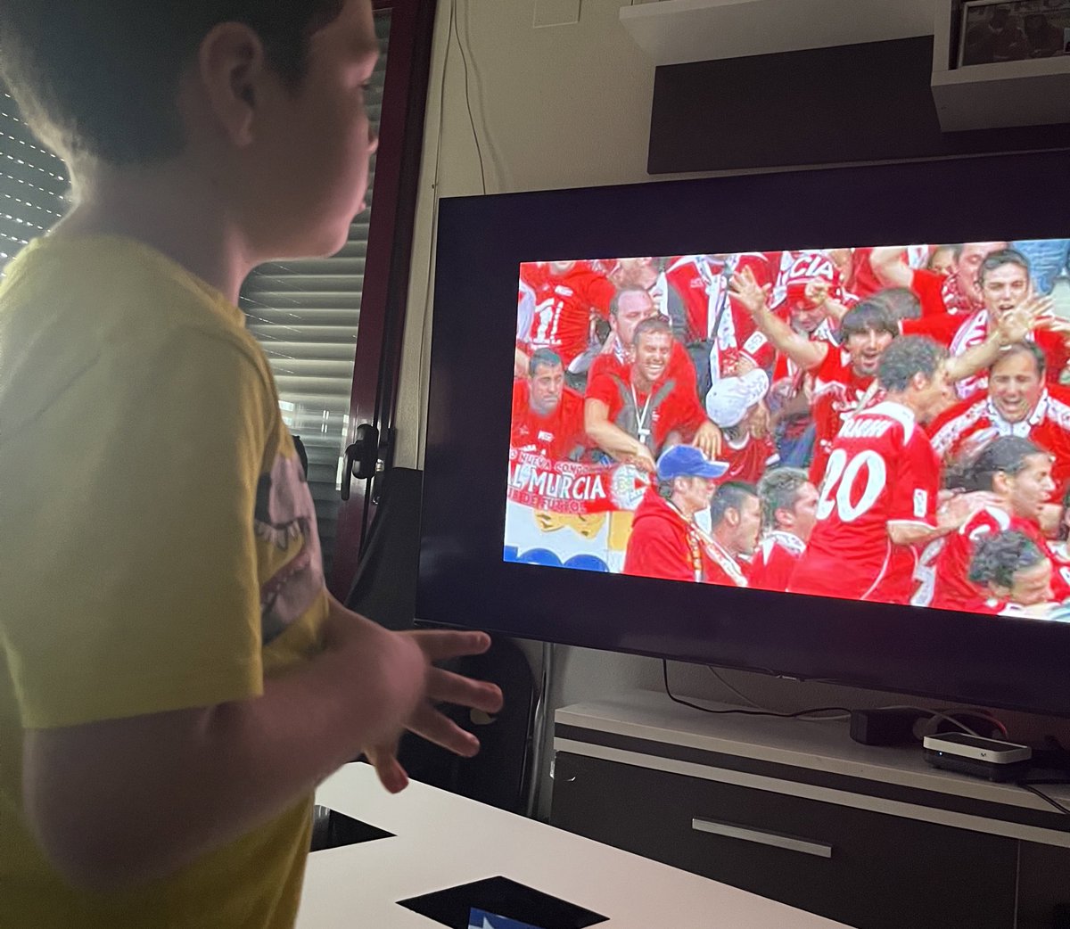 pikyguasona's tweet photo. Ver vídeos en YouTube del @realmurciacfsad es su pasión, ha comenzado su pretemporada #Rusico https://t.co/LXRIUc6hnu