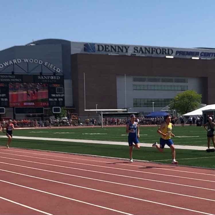 AberdeenCHS's tweet photo. Incredible finish to four great careers! 
Aiden Heimann-Gabe Johnson-Carter Dingman-Drew Salfrank smashed the school record by over 3 sec and they broke the state meet record as well, 3:20.53, #8 all time in SD. they were just edged out by an equally outstanding O’Gorman team🥈 https://t.co/os4dixeq8Z