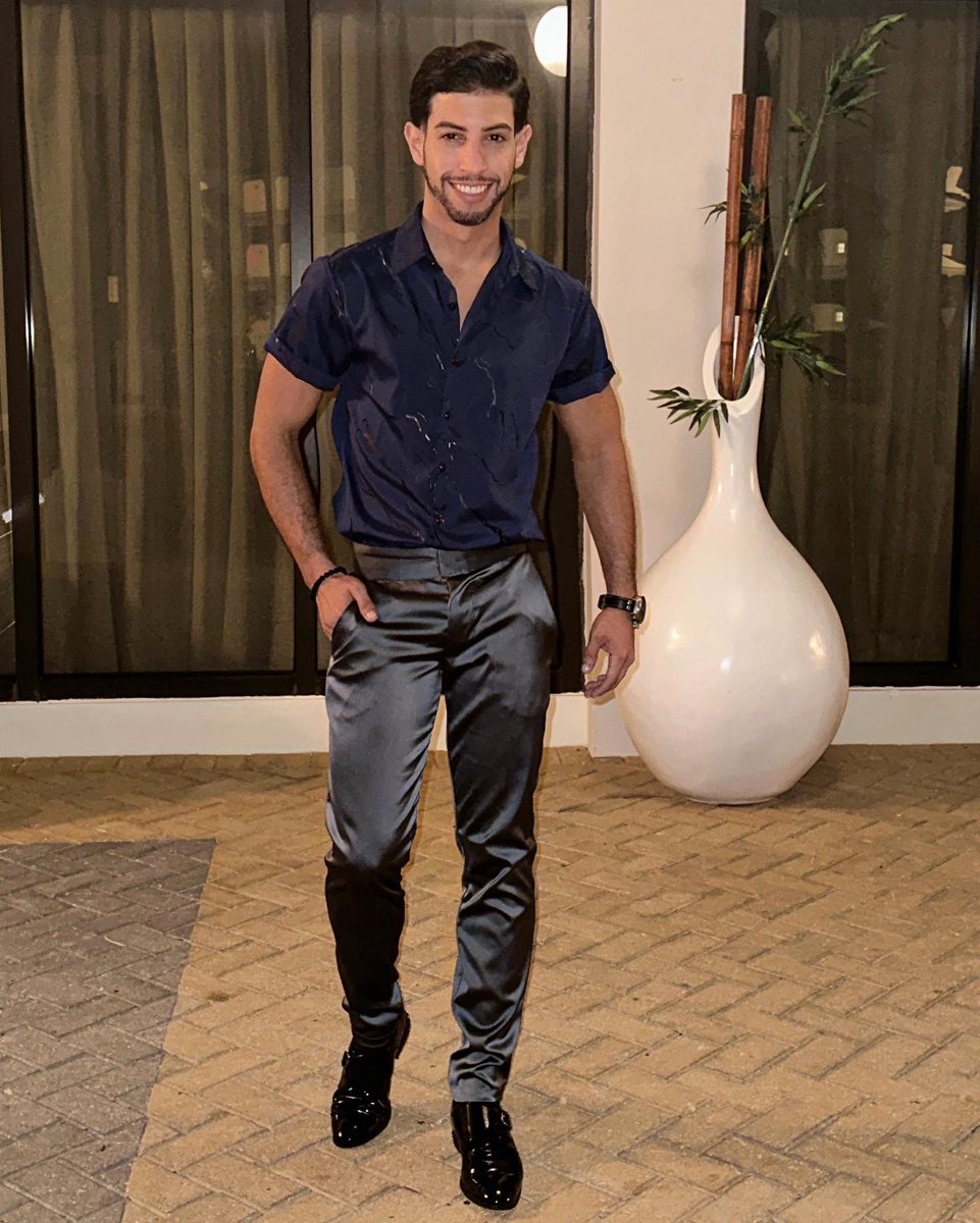 KidannyPR's tweet photo. La idea es sobrepasar tus propias expectativas✨.
👖🪡: Tommye Jiménez
#PuertoRico #Boricua #Model #MistersOfPR #MrEarthPR https://t.co/TfLfAPmo12