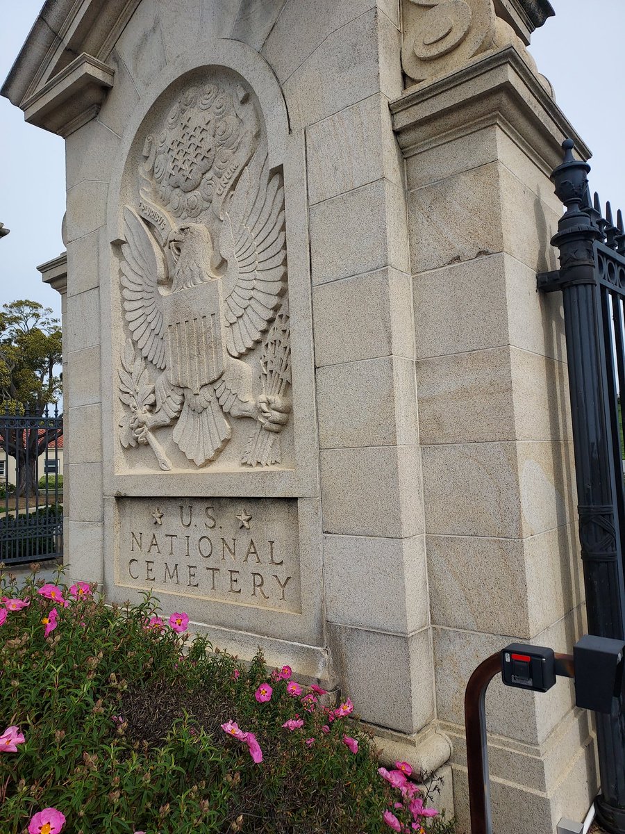 AnnelieseMaria's tweet photo. On this #MemorialDay, I honor the sacrifices made by my grandfather, who died in #Burma in #WWII, &amp; *his* father, my great grandfather, who fought in Europe in #WWI. They believed in the promise of a nation that still struggles to love them back. #GoldenGateNationalCemetery https://t.co/dHPFxjRaq9