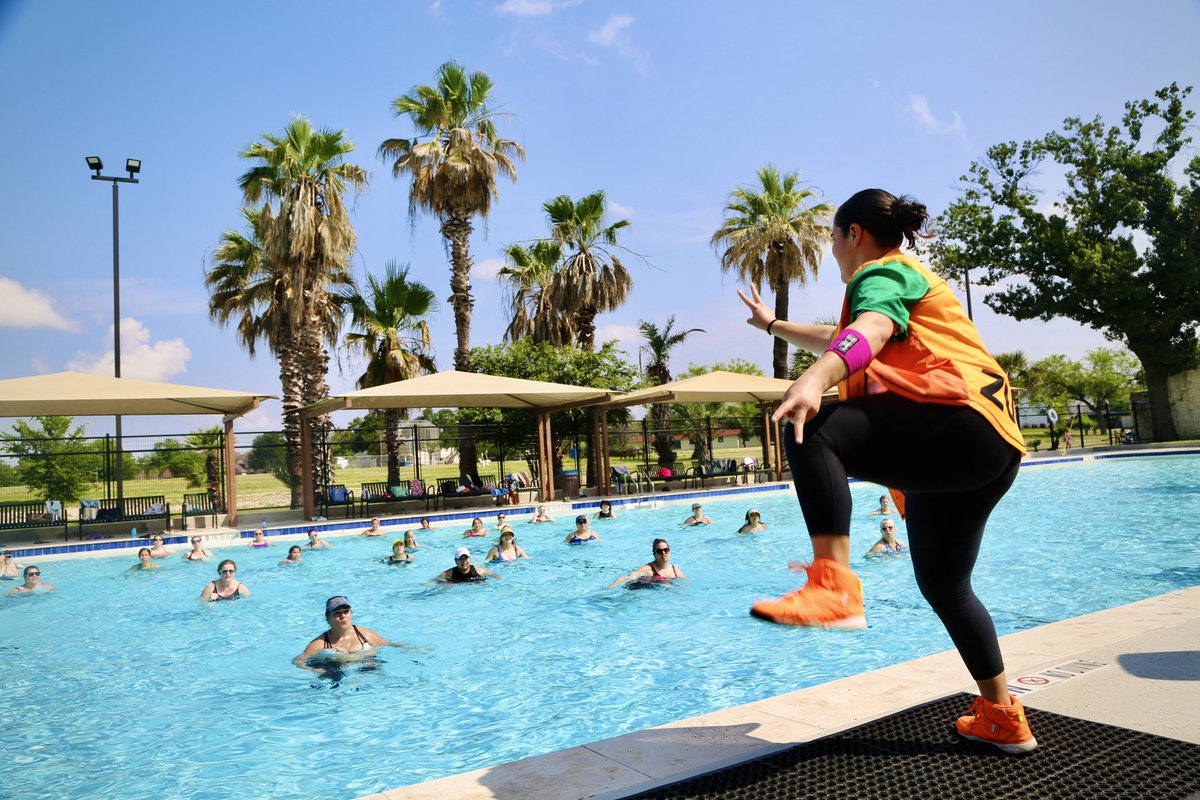 SAParksandRec's tweet photo. TY for joining us at our #GetFitSA Sweat & Swim event!🩵 It was an absolutely beautiful morning sprinkled in with a splash of water! 💦☀️ Don’t wait join a class & bring a friend, we promise you will LOVE this fun workout. 👏🙌
Classes: ⬇️
https://t.co/MWjJDrSuSh
#SAParksAndRec https://t.co/aqIVrYkb4w