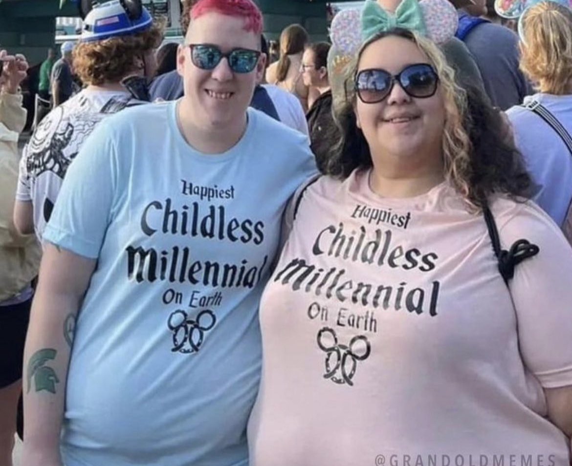 •Ɛɱɱყ• tweet media